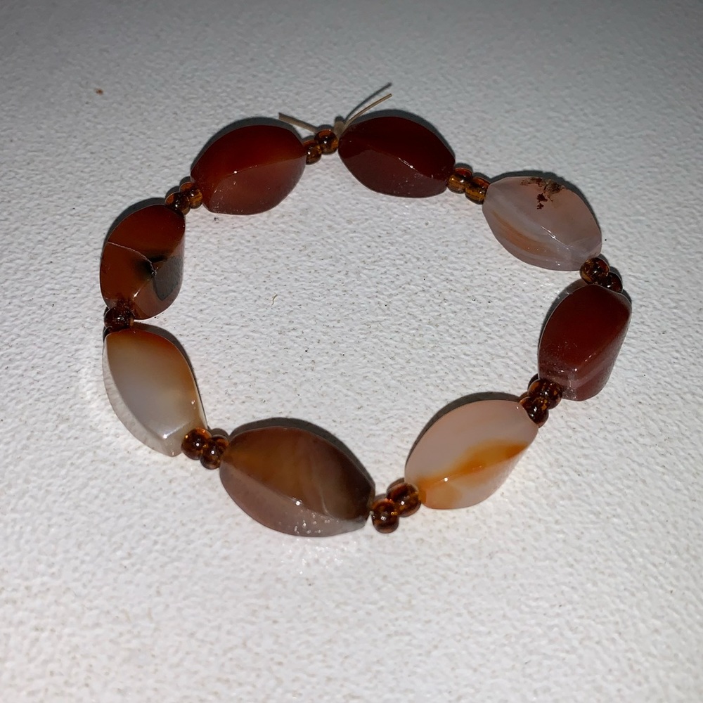 {Bracelet}